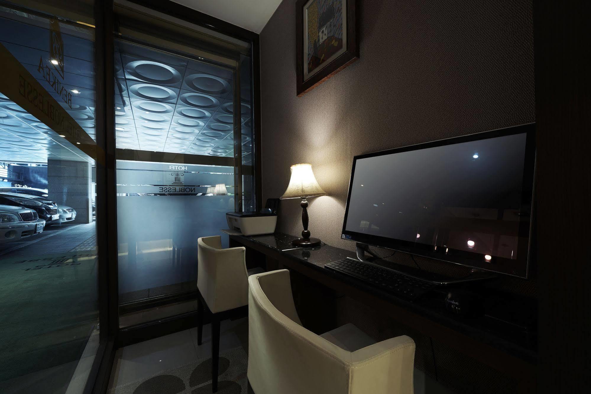 Hotel Noblesse, Yeoksam Seúl Exterior foto