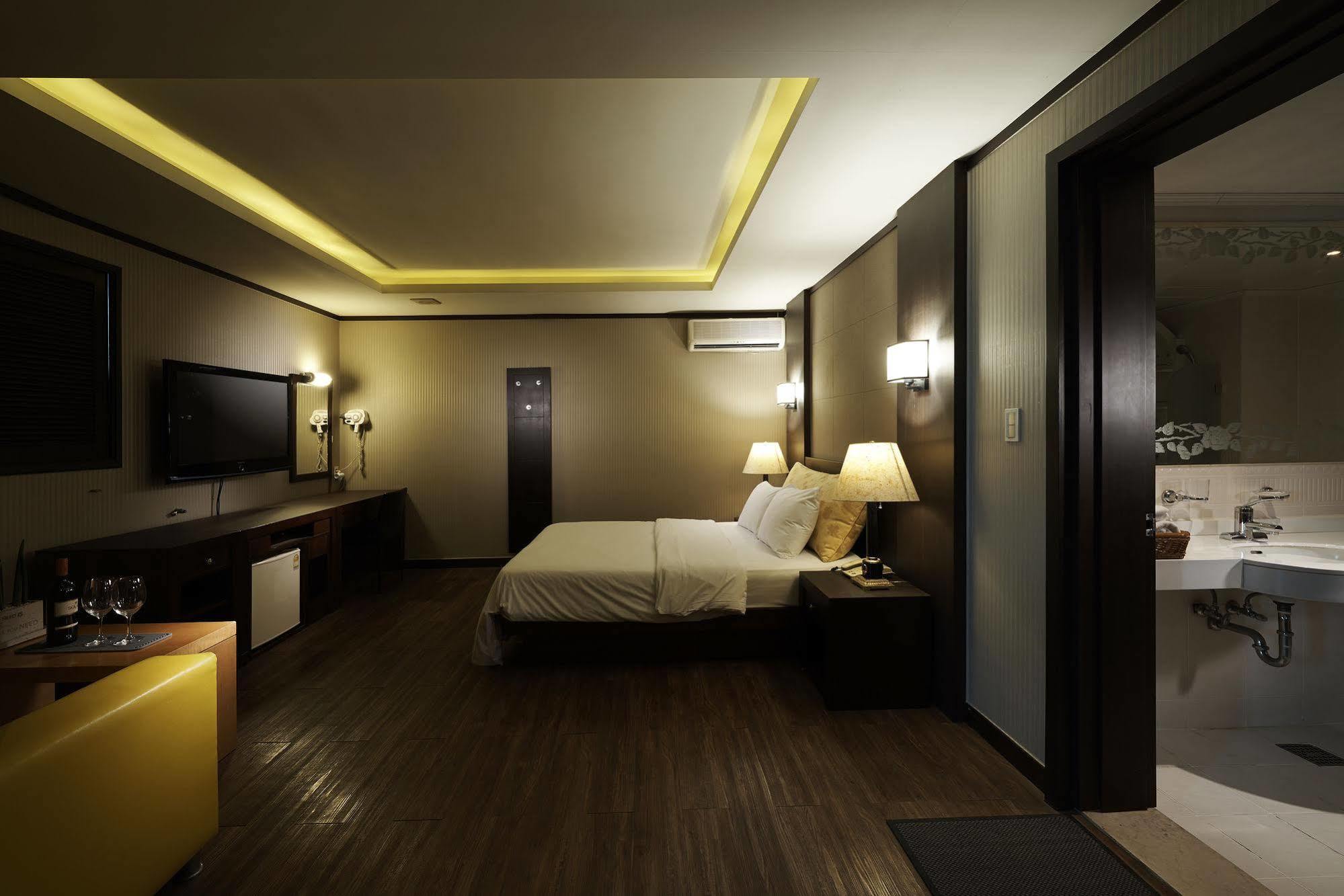 Hotel Noblesse, Yeoksam Seúl Exterior foto